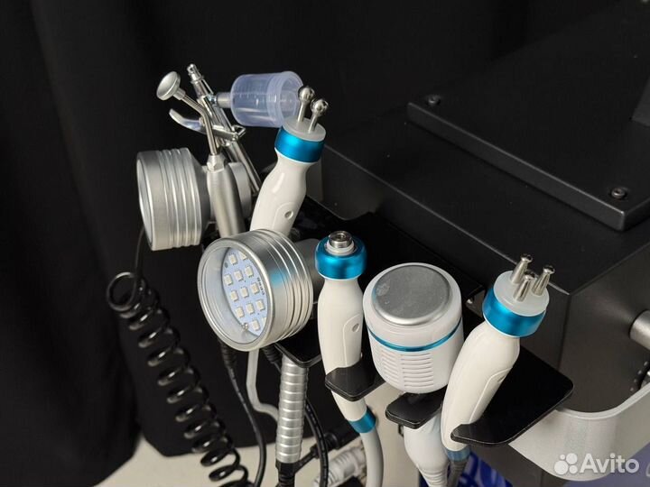 Аппарат для вакуумного гидропилинга и чистки