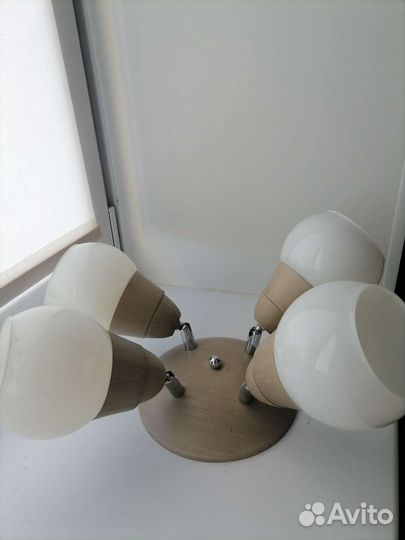 Люстра с регулировкой направления света