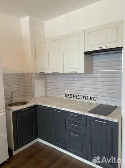 Кухня в студию угловая маленькая