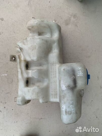 Бачок омывателя mercedes W638 vito viano