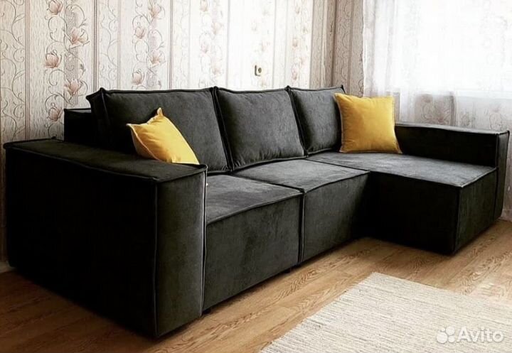 Диван с оттоманкой