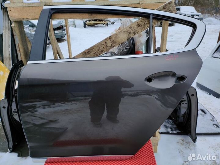 Дверь задняя левая Kia Quoris рестайлинг KH 09.201