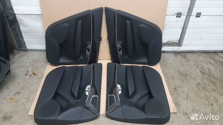 Вольво XC90 2015- обшивки дверей комплект карты