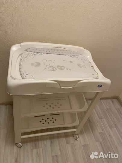 Пеленальный столик с ванночкой