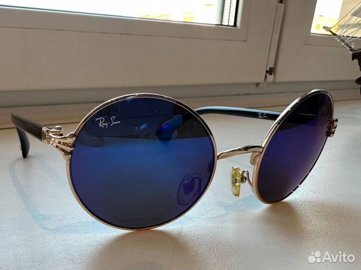 Солнцезащитные очки