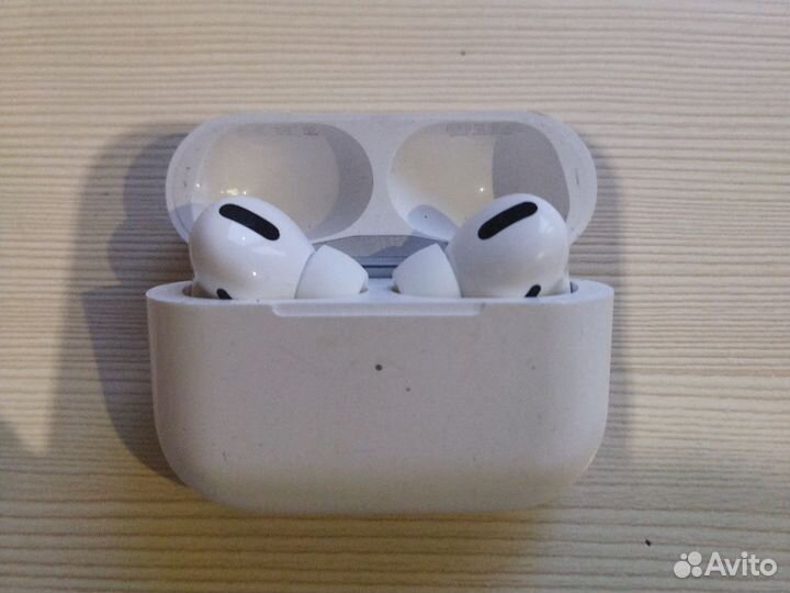 Apple airpods pro