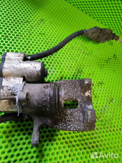 Тормозной суппорт задний ауди а8 д3