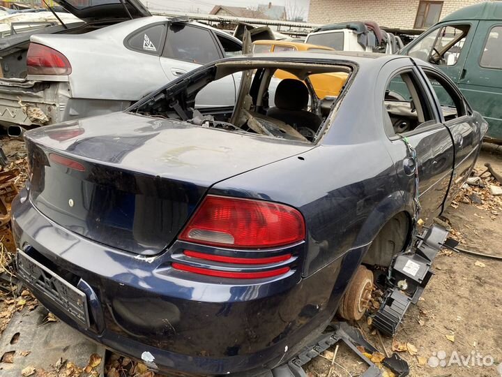 В разборе додж Стратус