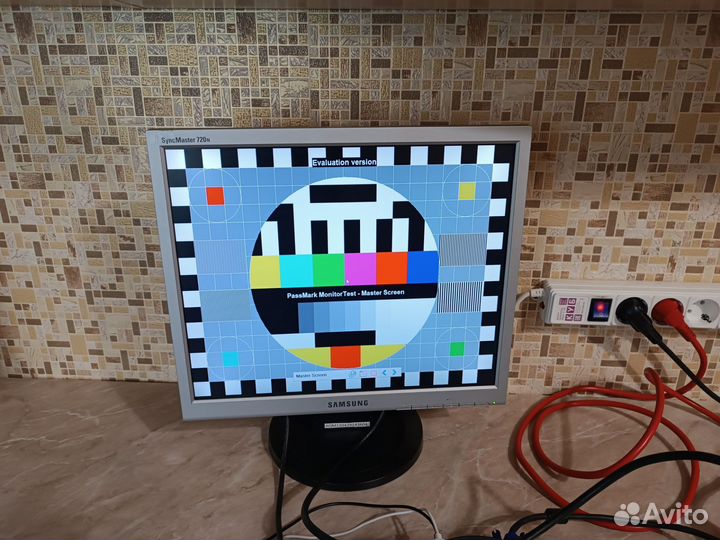 Монитор Samsung syncmaster 710n