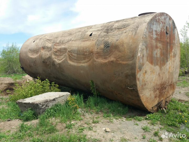 Емкость цистерна резервуар бочка 74 кубов