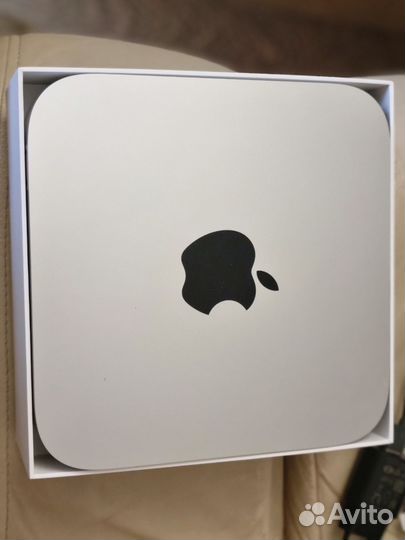 Apple Mac mini A2348, Apple M1