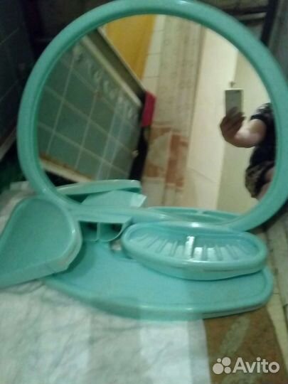 Полочки для ванной