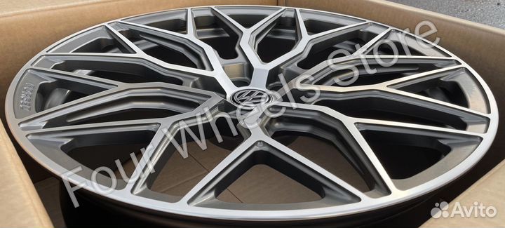 Кованые Диски на Фольксваген Туарег с 2018 г. R21 наличие