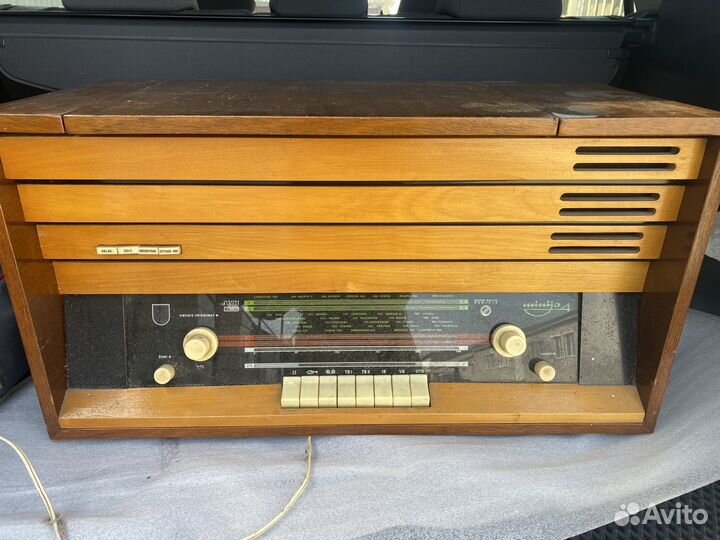 Радиоприемник ретро катушечный