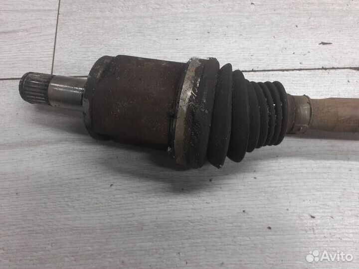 Полуось передняя правая LADA Vesta