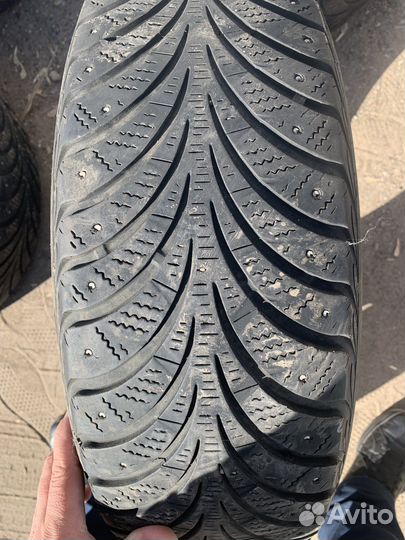 Sava Eskimo Stud 185/65 R15 88T