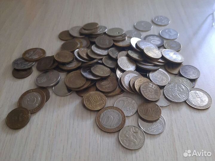 Продам юбилейные монеты