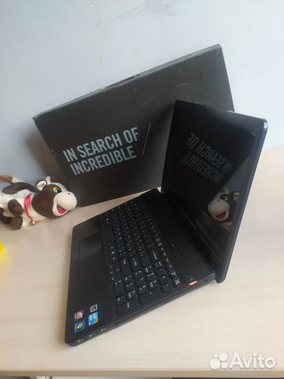 Sony 4 ядра, видео 2гб, 3 часа аккум.сумка, мышка