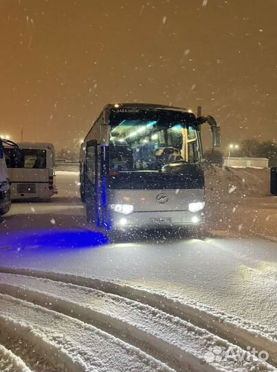 Водитель с личным автобусом