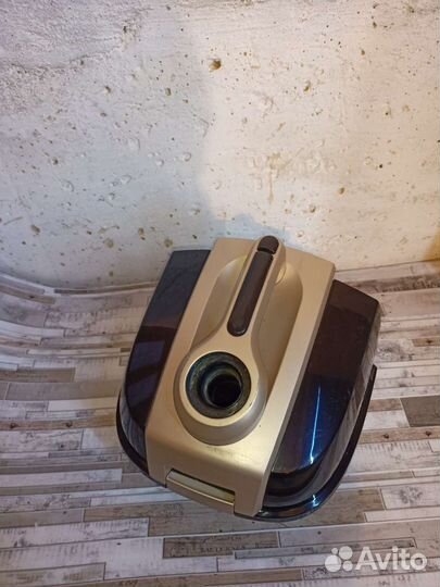 Пылесборник Пылесоса vitek VT-8100