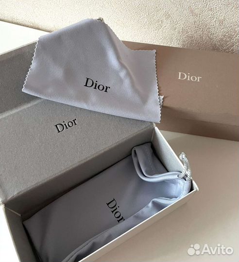 Солнцезащитные очки dior