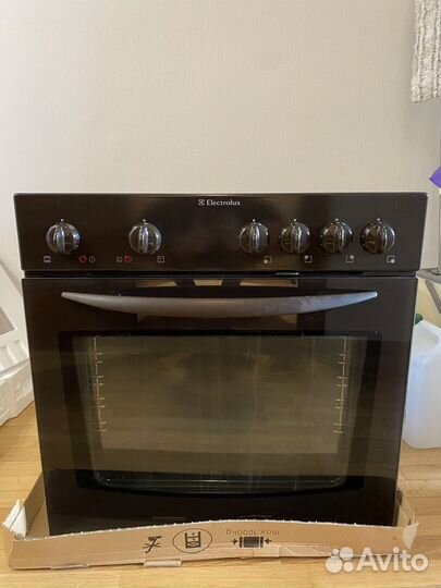 Духовой шкаф Electrolux