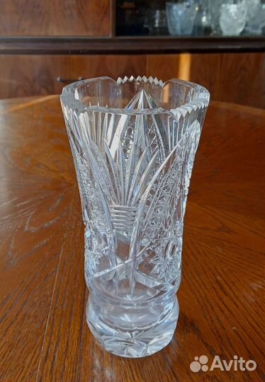 Ваза хрустальная для цветов