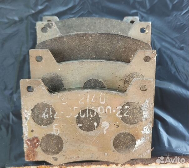 Тормозные колодки на Москвич 2140