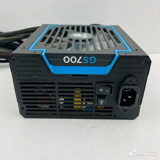 Блок питания Corsair GS700