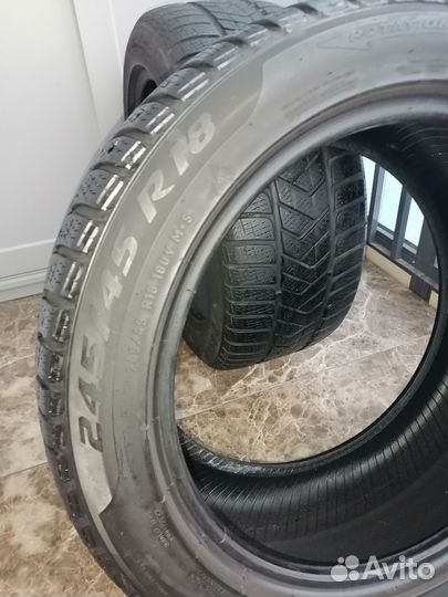 Pirelli Winter Sottozero 3 245/45 R18