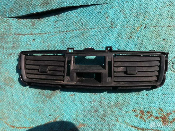 Решётка вентиляционная Митсубиси Лансер 9