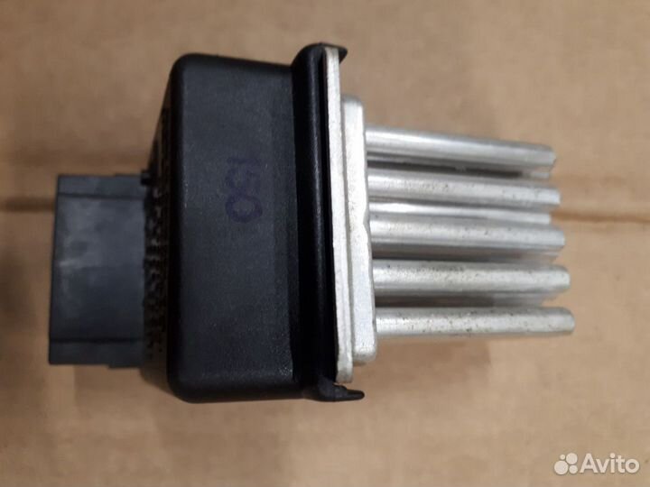 Pезистop отoпитeля реостат Аudi А6 С5 1998-2005