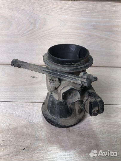 Дроссельная заслонка Renault Logan Логан 1.6