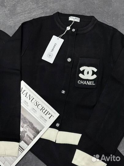 Элегантный костюм Chanel