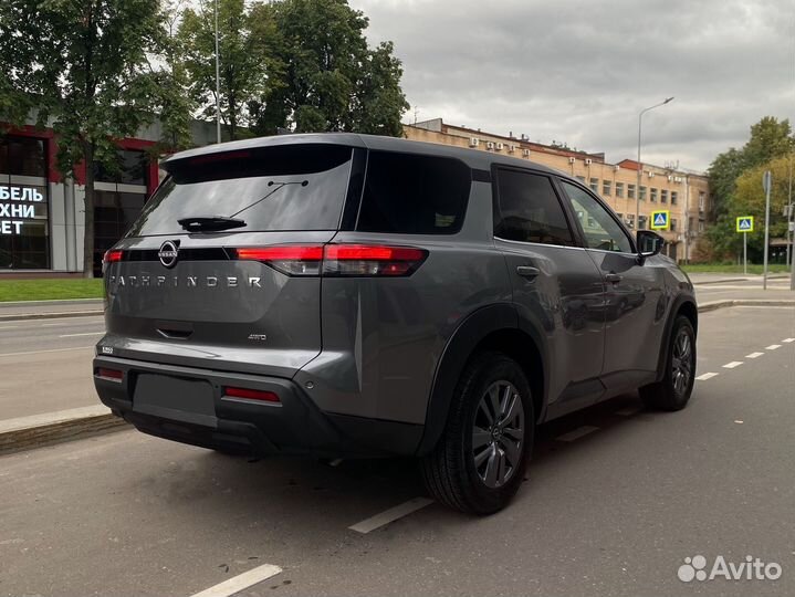 Nissan Pathfinder 3.5 AT, 2022, 5 700 км
