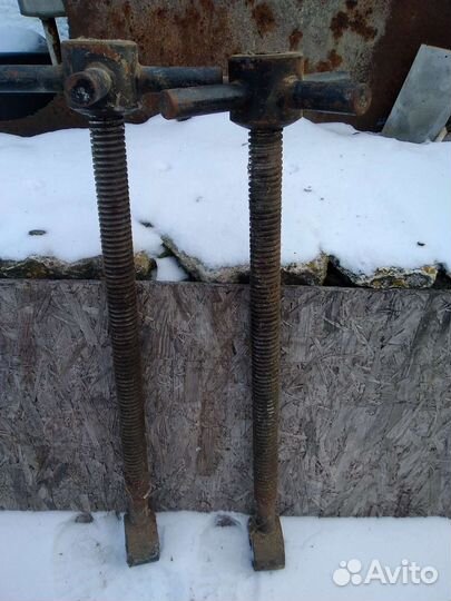 Винты для строительных лесов