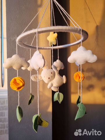 Мобиль на кроватку ручной работы