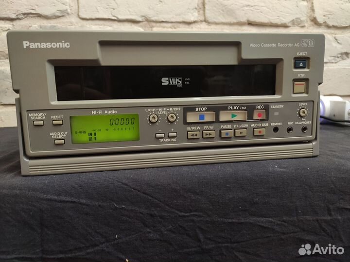Видеомагнитофон panasonic s-vhs ag 5700