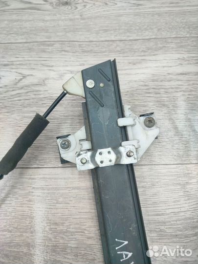 Стеклоподъемник передний правый Chevrolet Lanos