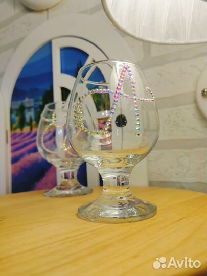 Бокалы с буквами из страз. Подарок. Любимая буква