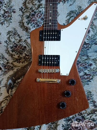 Электрогитара Gibson Explorer 2006 natural burst