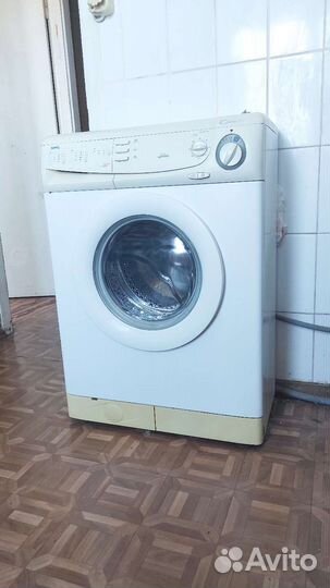 Узкая стиральная машина Candy Holiday 181 Италия