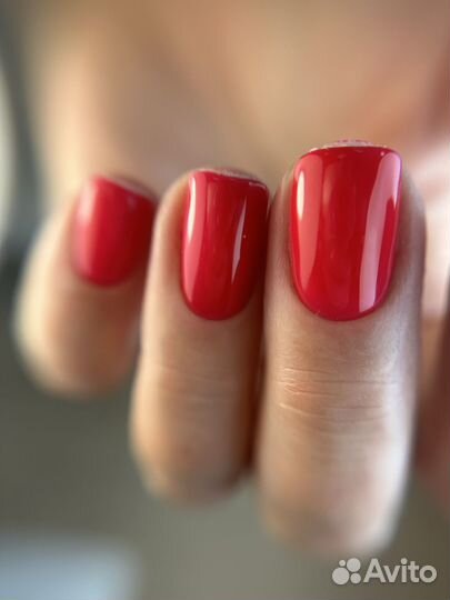 Модель на Маникюр с покрытием гель лак