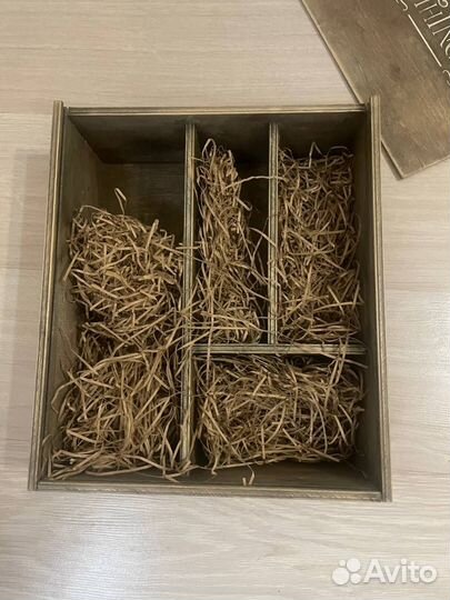 Ящик для вина и бокалов, сервировочный столик