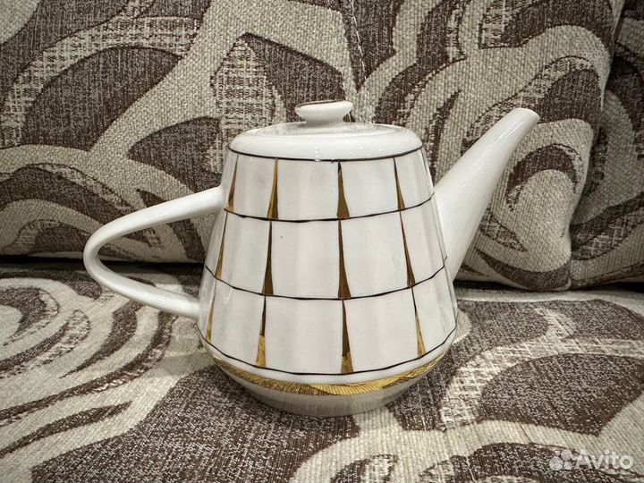 Сервиз чайный Золотая клетка. СССР 1951-1961