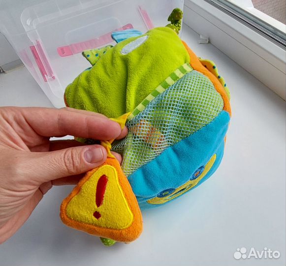 Пирамидка и кубик