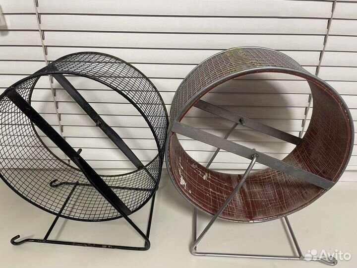 Колесо для хомяка и домик