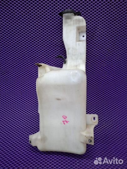 Бачок стеклоомывателя Cadillac Escalade GMT820 LQ9