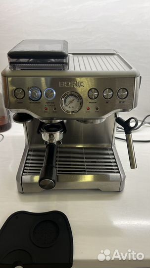 Кофемашина Bork c801