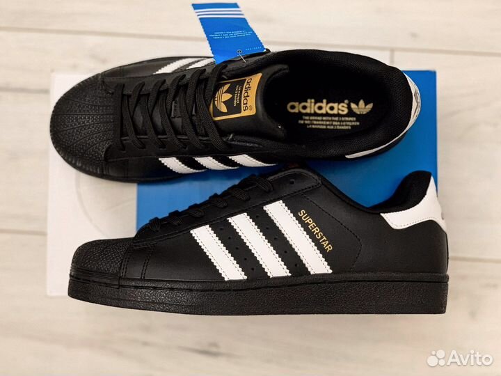 Кроссовки Adidas superstar